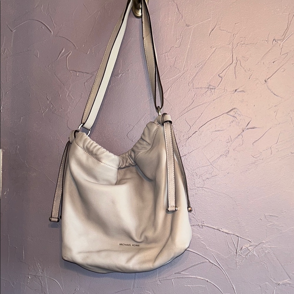 Michael Kors White Shoulder Bag